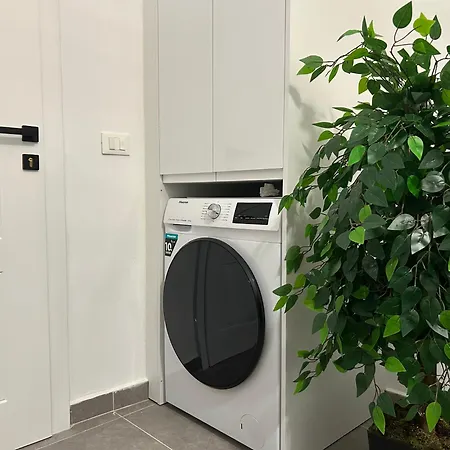 Dreamscape Bllok Appartamento Tirana