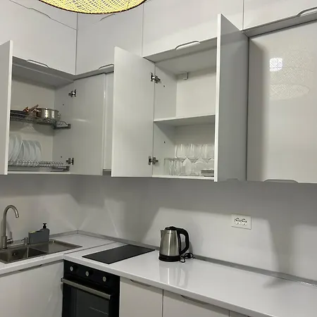 Dreamscape Bllok * 티라나