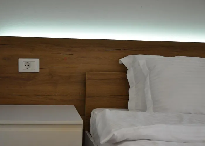 Dreamscape Bllok * Tirana